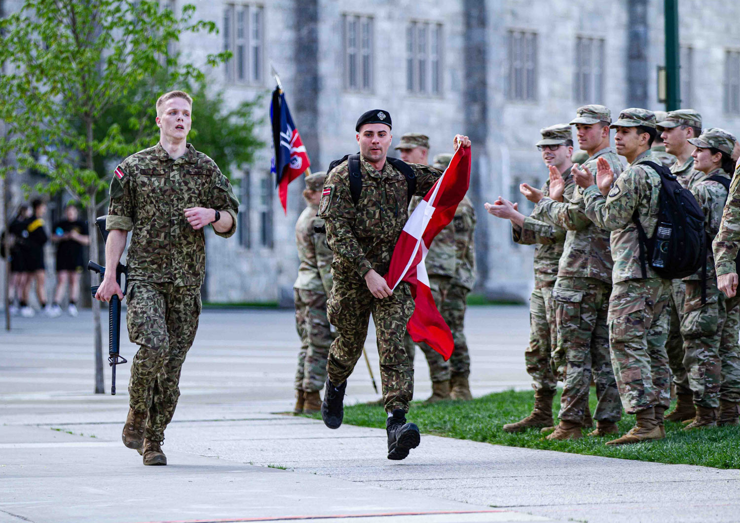 “SAND-HURST 25” militāras sacensības