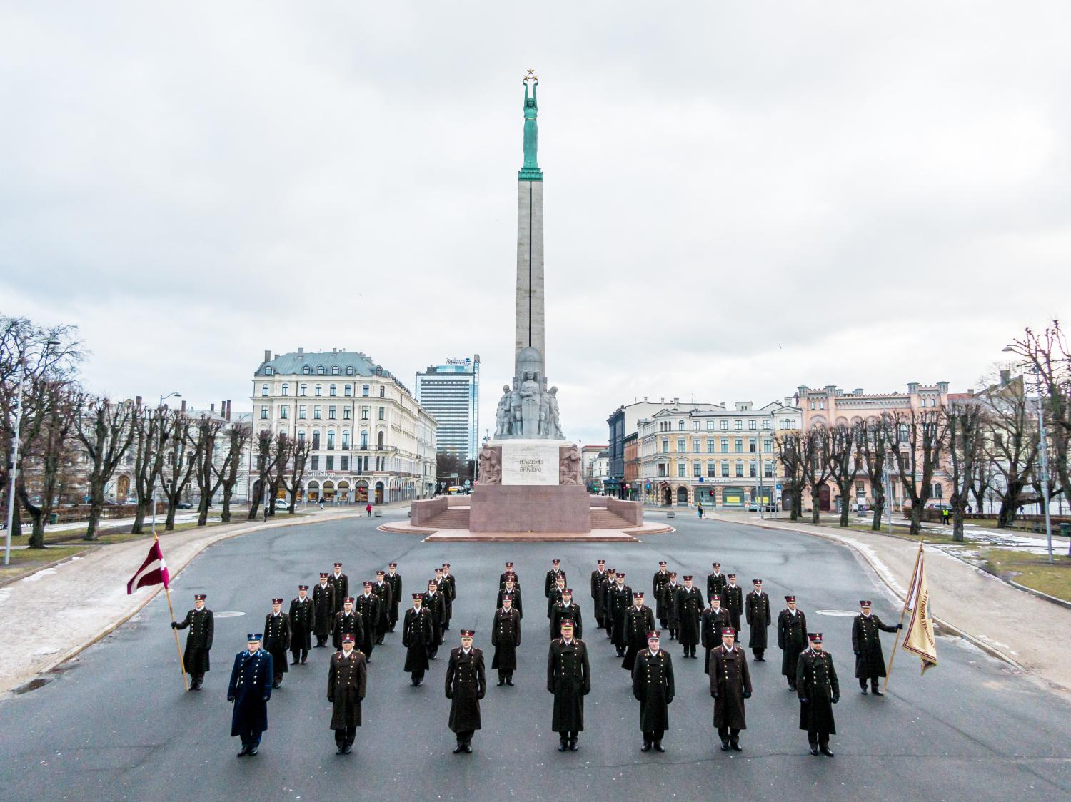 Sauszemes spēku militārā vadība